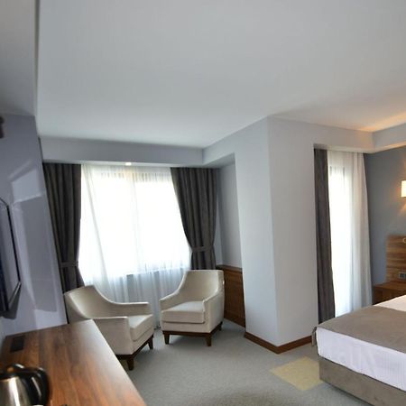 צ'נקלה Oytun Park Hotel מראה חיצוני תמונה