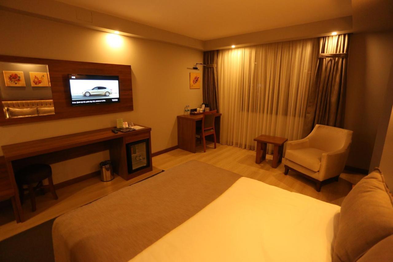 צ'נקלה Oytun Park Hotel מראה חיצוני תמונה